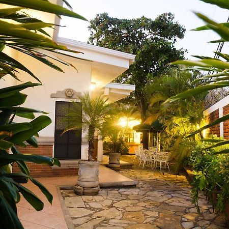 Hotel El Almendro Μανάγκουα Εξωτερικό φωτογραφία