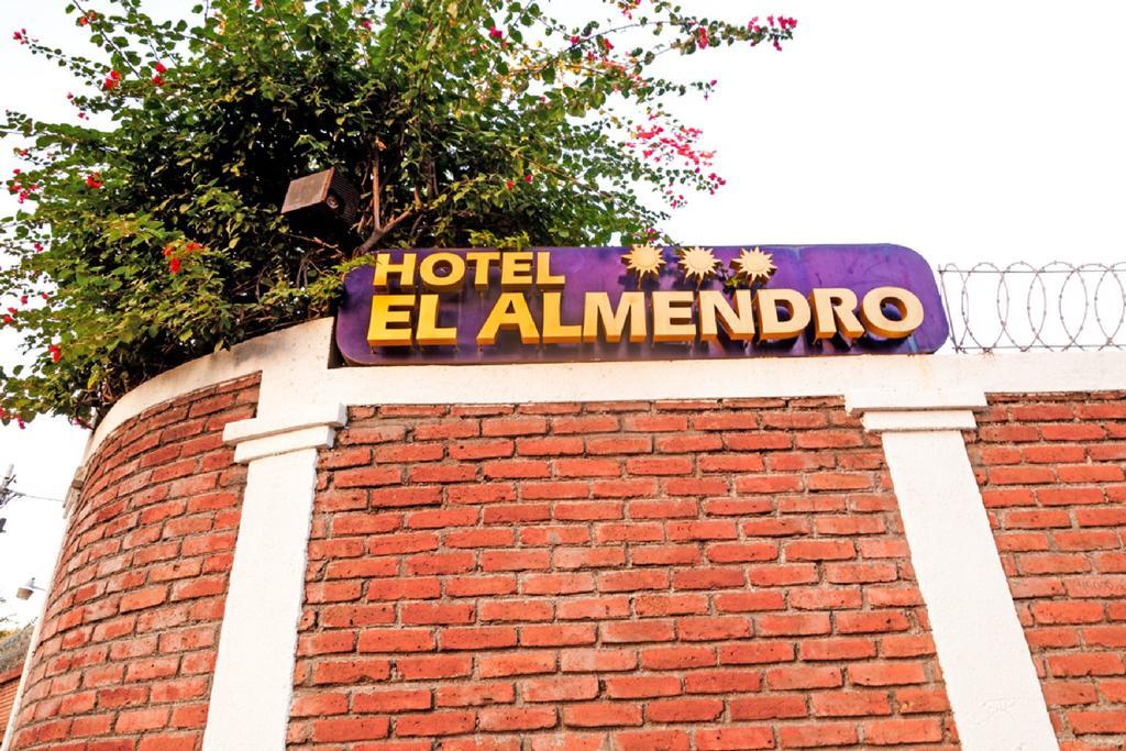 Hotel El Almendro Μανάγκουα Εξωτερικό φωτογραφία