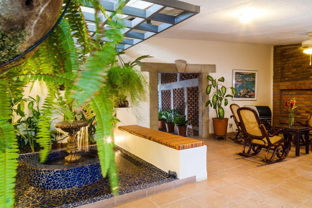 Hotel El Almendro Μανάγκουα Εξωτερικό φωτογραφία