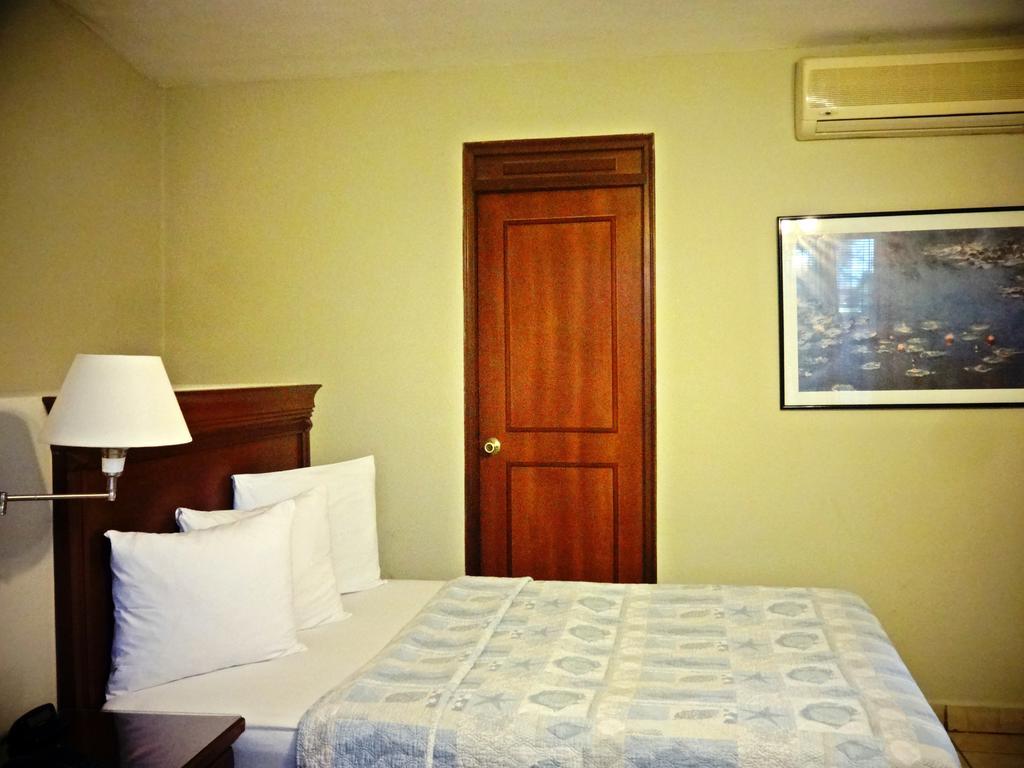 Hotel El Almendro Μανάγκουα Εξωτερικό φωτογραφία