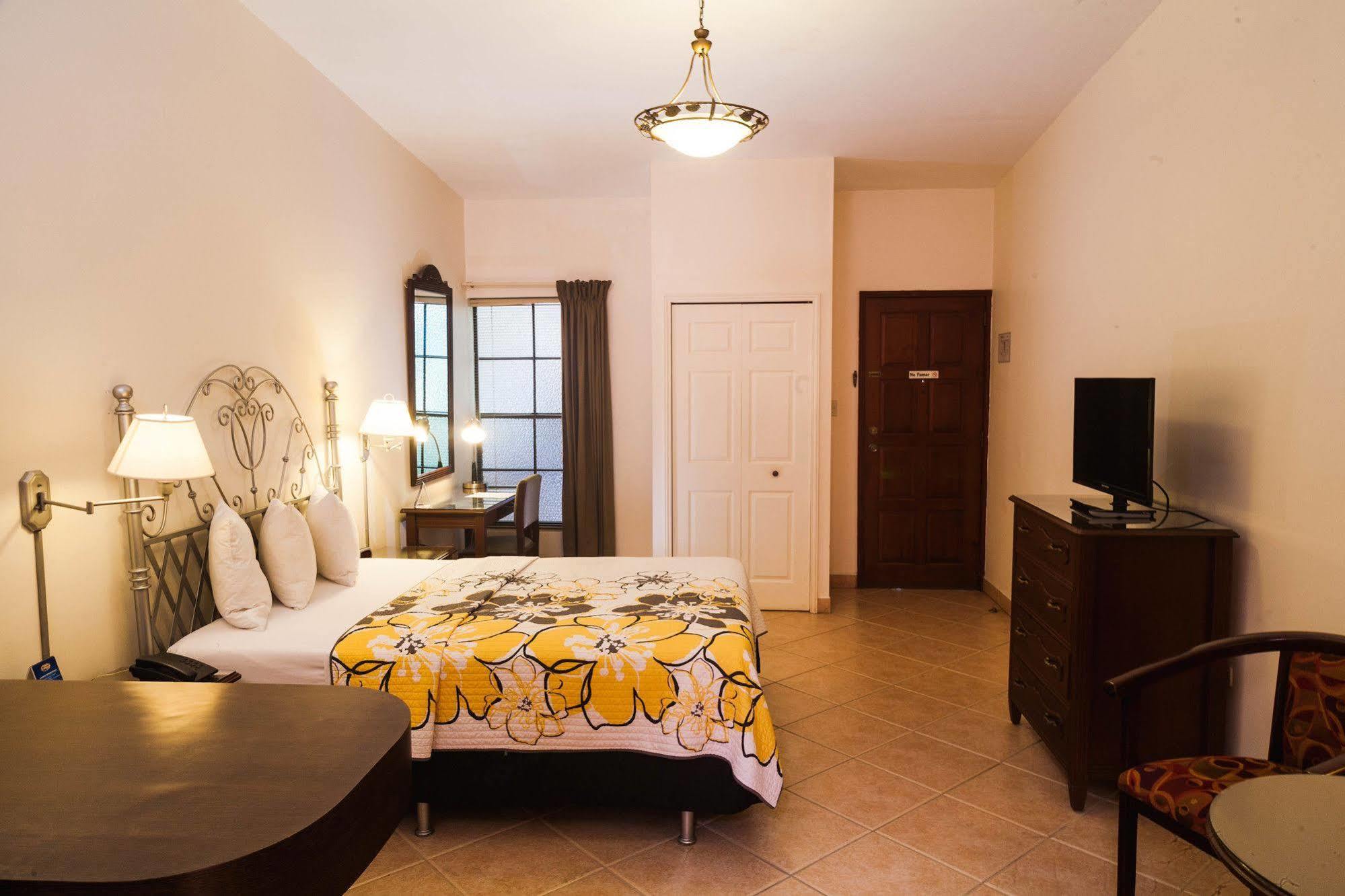 Hotel El Almendro Μανάγκουα Εξωτερικό φωτογραφία